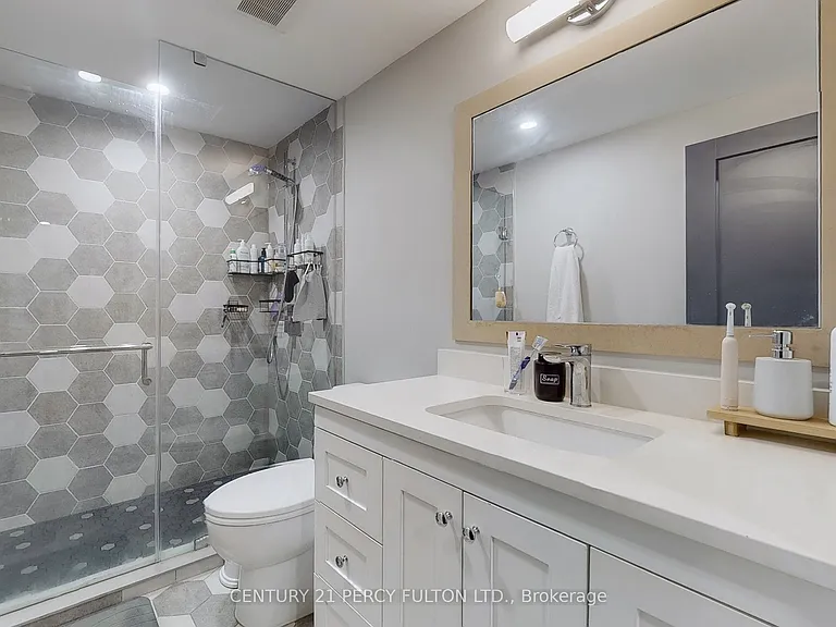 84 Wiley Ave #LOWER LEVEL — Photo 13