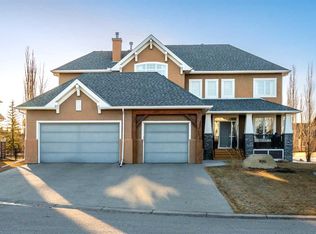106 E Montenaro Cres, Rocky View County, AB T4C0A5