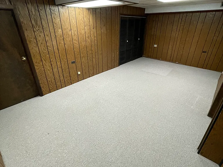 1119 Deerfield Rd — Photo 30