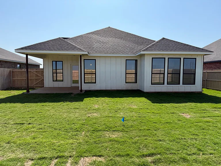 4126 Ranger Rd — Photo 2
