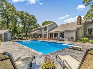 825 Meadowlawn Ct, Sartell, MN 56377