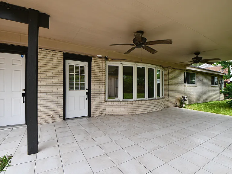 5951 Beaudry Dr — Photo 8