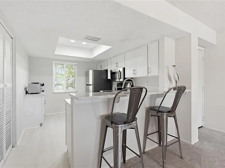 240 Cypress Ln #240 — Photo 10