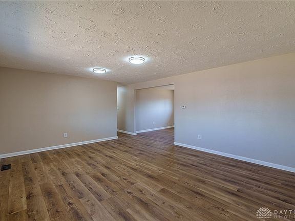 5th image of 2542 Archwood Dr