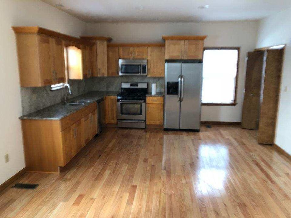 1st image of 1020 Main St