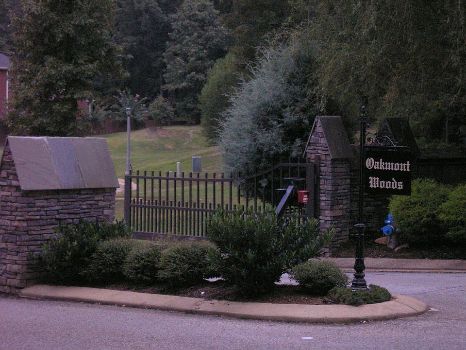 1st image of 12 Oakmont Woods Dr