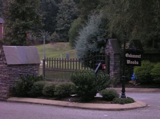 12 Oakmont Woods Dr, Jackson, TN 38305