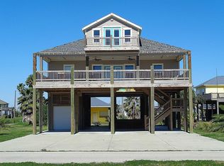 2025 Vista Dr, Crystal Beach, TX 77650