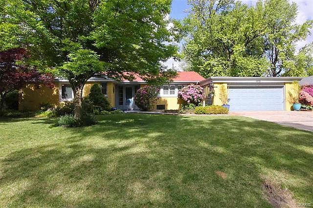 1st image of 513 Oak Hill Dr