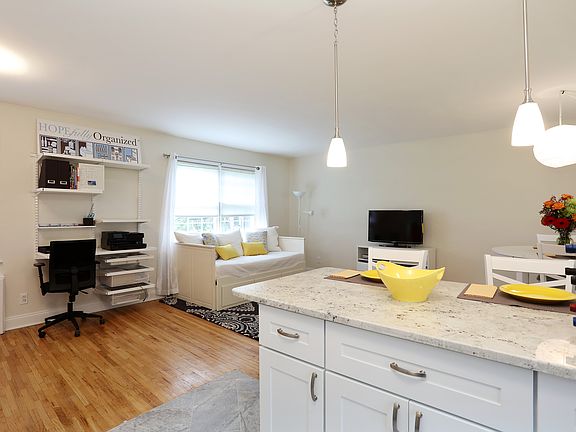 3rd image of 3 Fieldstone Dr APT 95