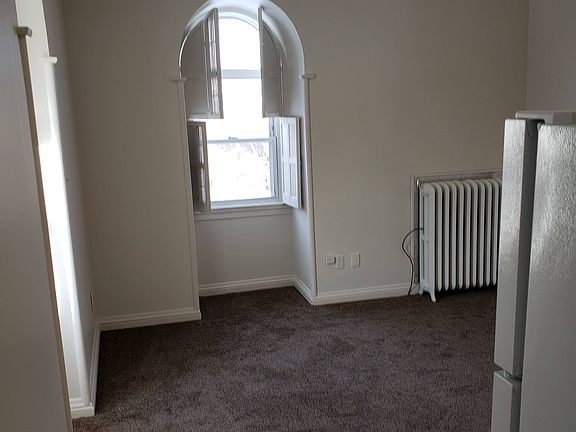 3rd image of 1091 Pine St #7