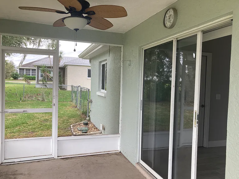 5096 NW 19th Pl — Photo 7