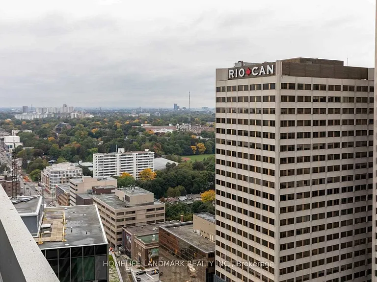 2221 Yonge St #2510 — Photo 24