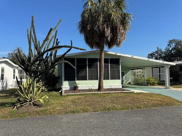 826 Carol St, Wildwood, FL 34785