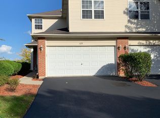 1129 Coventry Cir, Glendale Heights, IL 60139