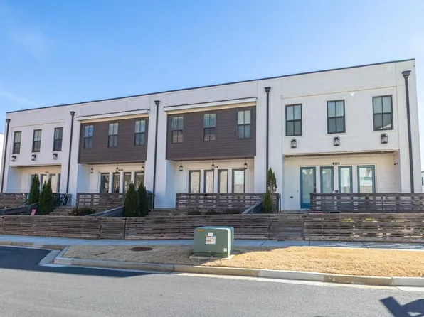 896 Farmstead Rd #162, Suwanee, GA 30024