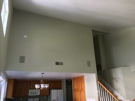 4th image of 23 Camomile Pl