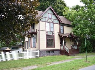 54 Bridge St, Phoenix, NY 13135