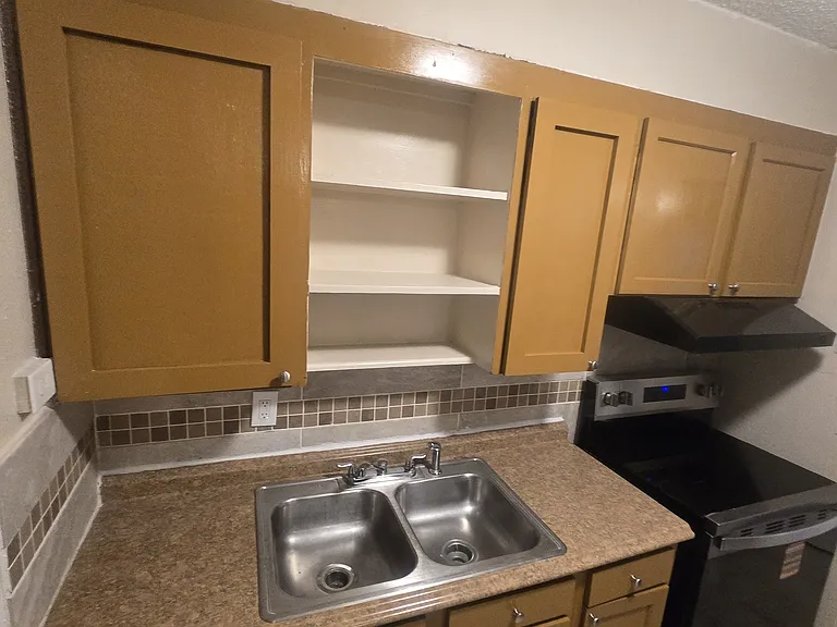 1739 Melson Ave — Photo 26