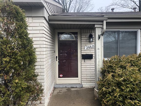2nd image of 26628 Franklin Pointe Dr #1