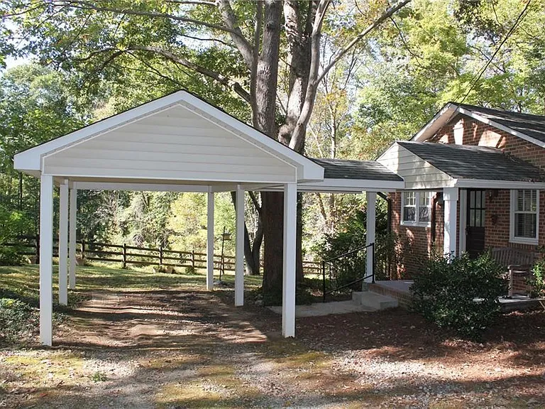 Beeson Rd — Photo 23