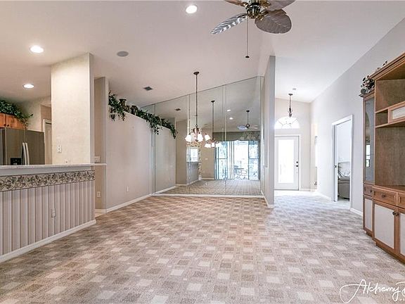 4th image of 14061 Grosse Pointe Ln