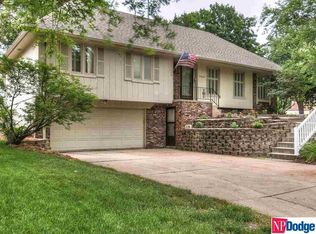 13606 Arbor St, Omaha, NE 68144