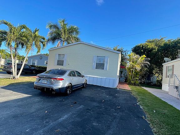 3rd image of 28501 SW 152nd Ave Lot 41