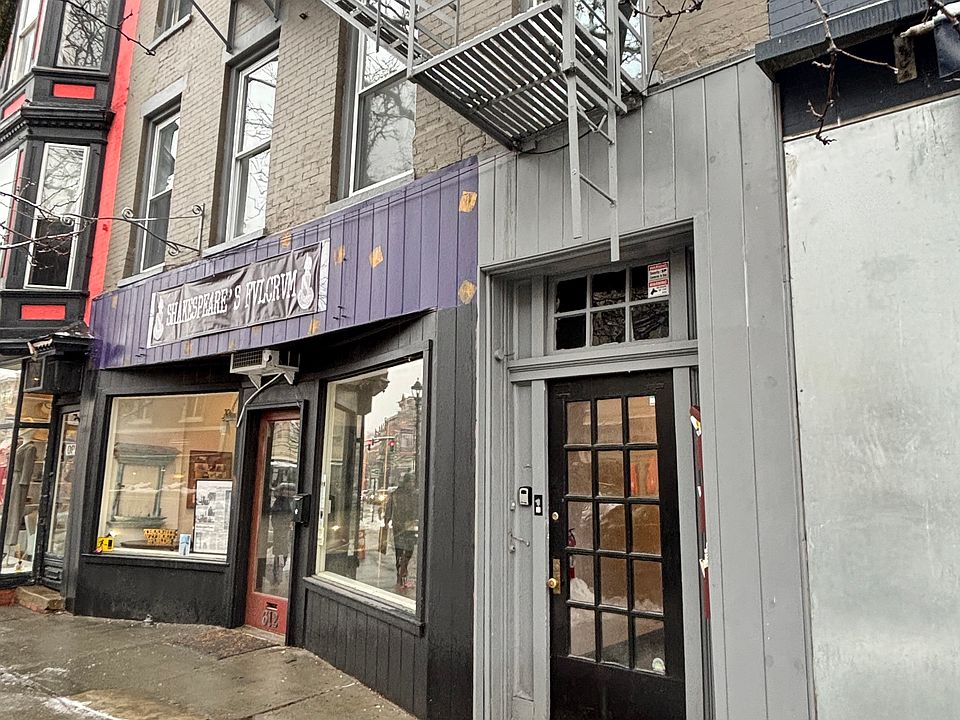 Front Exterior - 612 Warren St Hudson