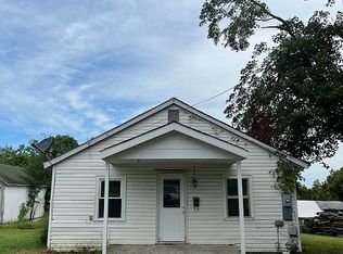 405 E Martin St, El Dorado Springs, MO 64744
