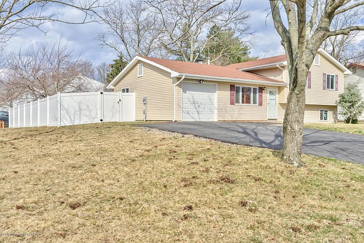 1st image of 989 Brightwood Dr