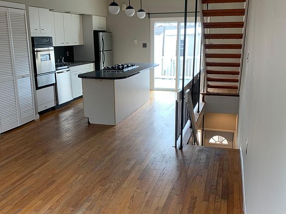 2nd image of 1808 Catharine St