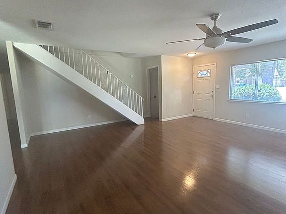 3rd image of 3013 Roman Ct