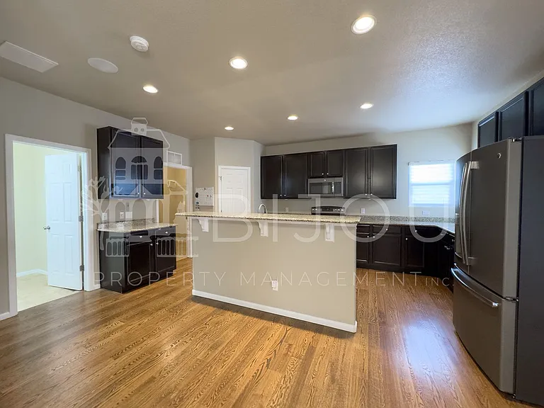 9647 Carnival Ln — Photo 10