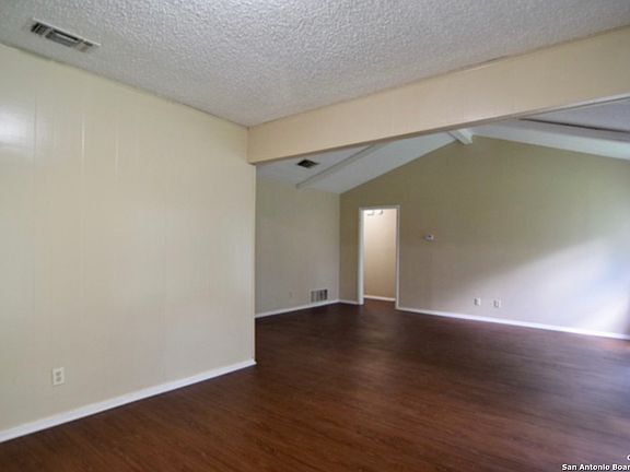 4th image of 7418 MEADOW HL