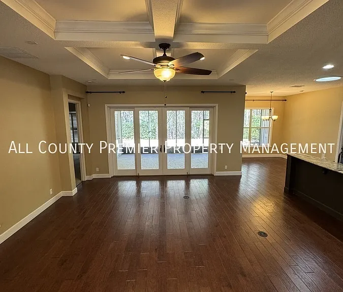 203 Spalding Way — Photo 5