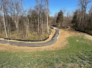 19056 Newburg Hill Rd, Davidson, NC 28036