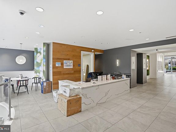 3rd image of 1800 Wilson Blvd Unit 214