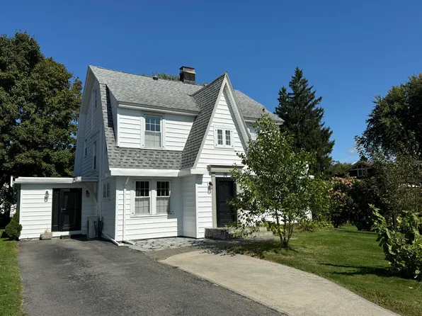 20 Academy St, Rouses Point, NY 12979