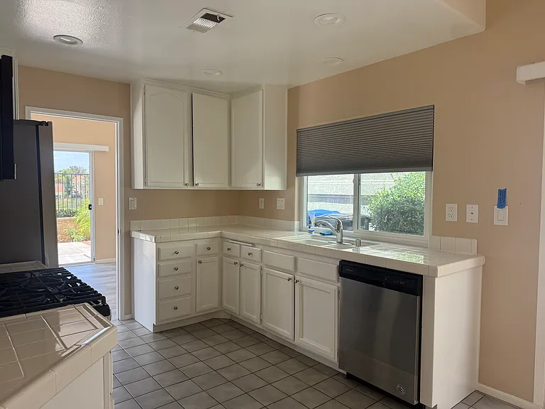 1438 Golfcrest Pl — Photo 19