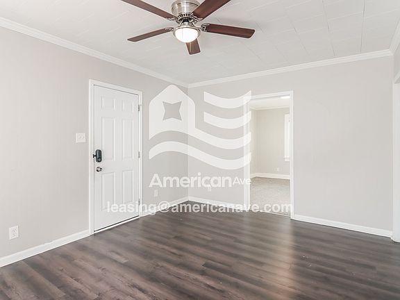 877717_005_living_room_14339181.jpg