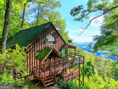 70 Buttons Ln, Dillard, GA, 30537