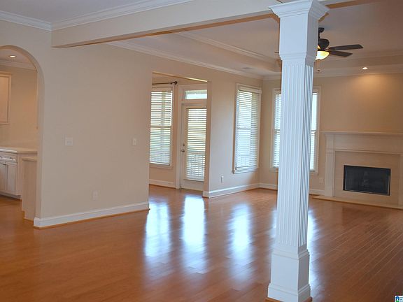4th image of 4745 Boulder Dr
