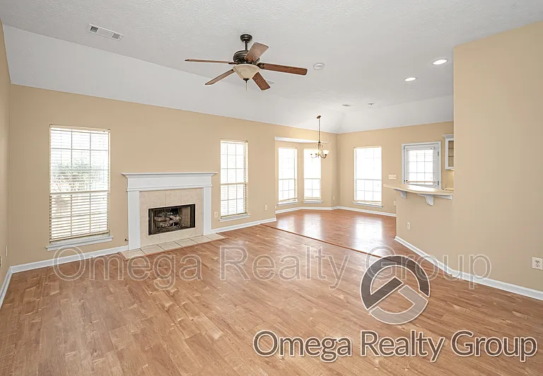 449 River Oaks Dr — Photo 8
