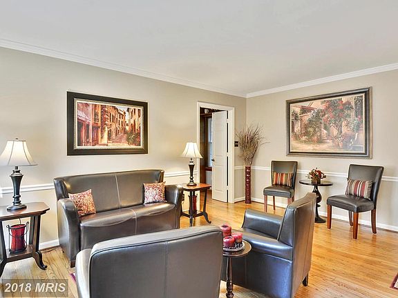 3rd image of 11713 Flemish Mill Ct