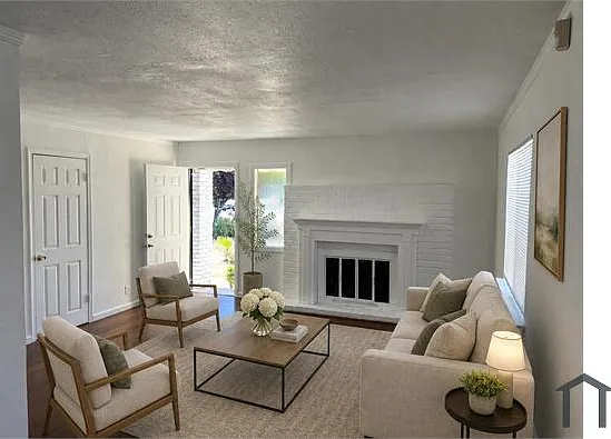 4 bed, 1476 sqft, $4,600 — Photo 3