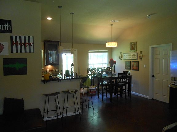 5th image of 384 Keanahalululu Ln