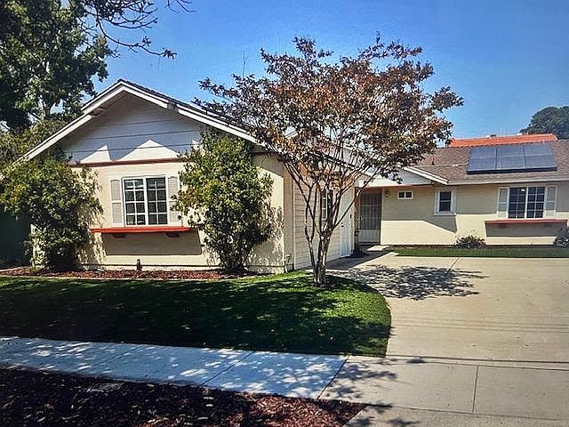 1st image of 2792 Caulfield Dr