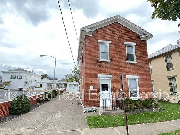 4th image of 8 S 1st St