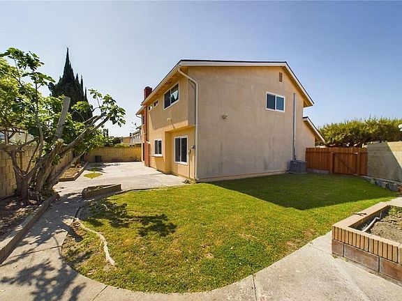 2nd image of 7831 Norann Cir